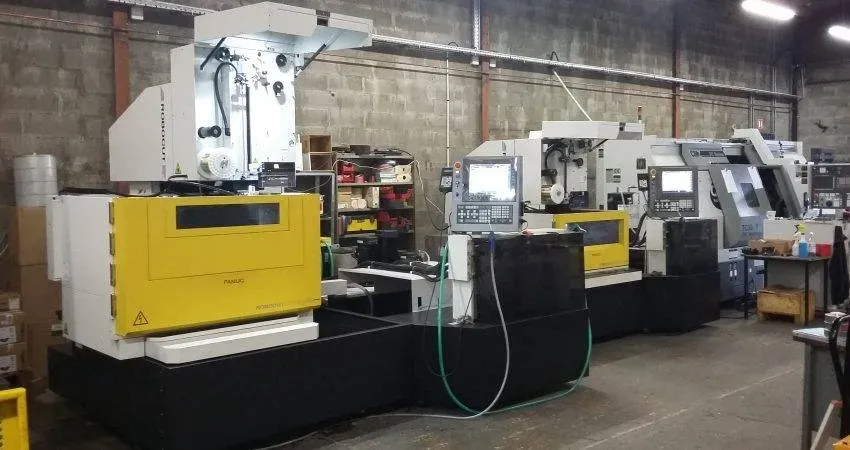 Électro-érosion fil fanuc 4 axesa